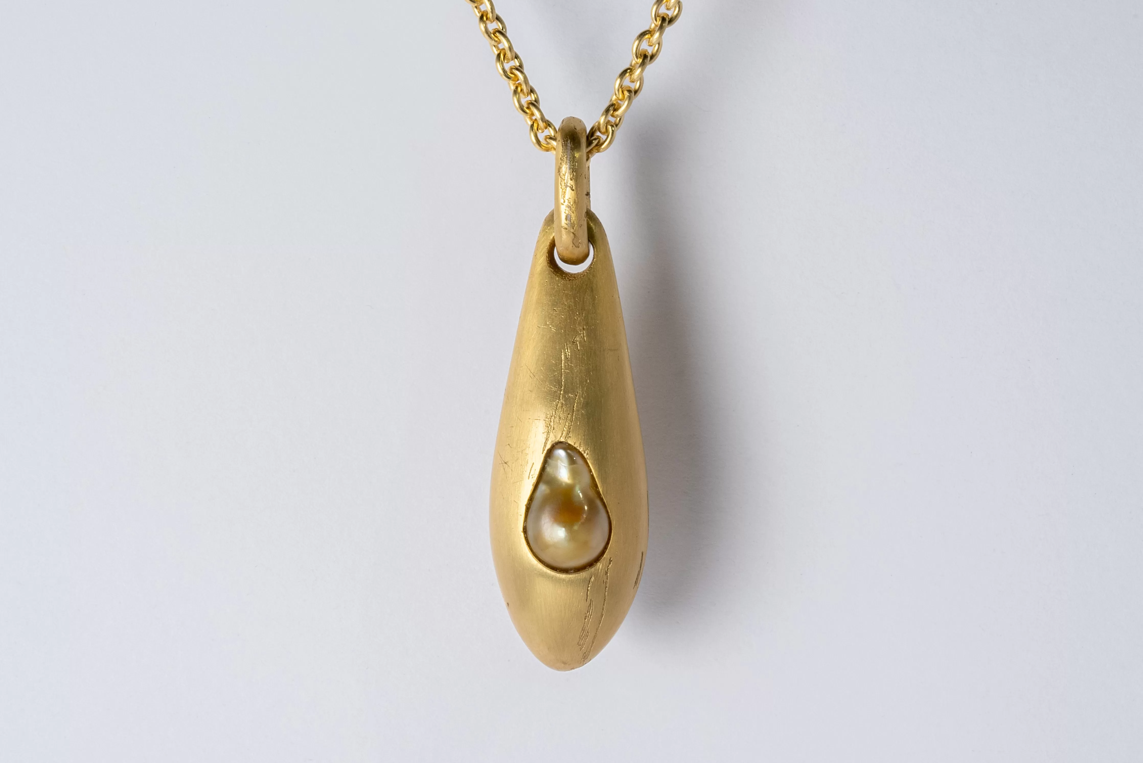 Chrysalis Necklace SPECIMEN (Cremaster Emergence, Golden Pearl, AG AGA GPRL)