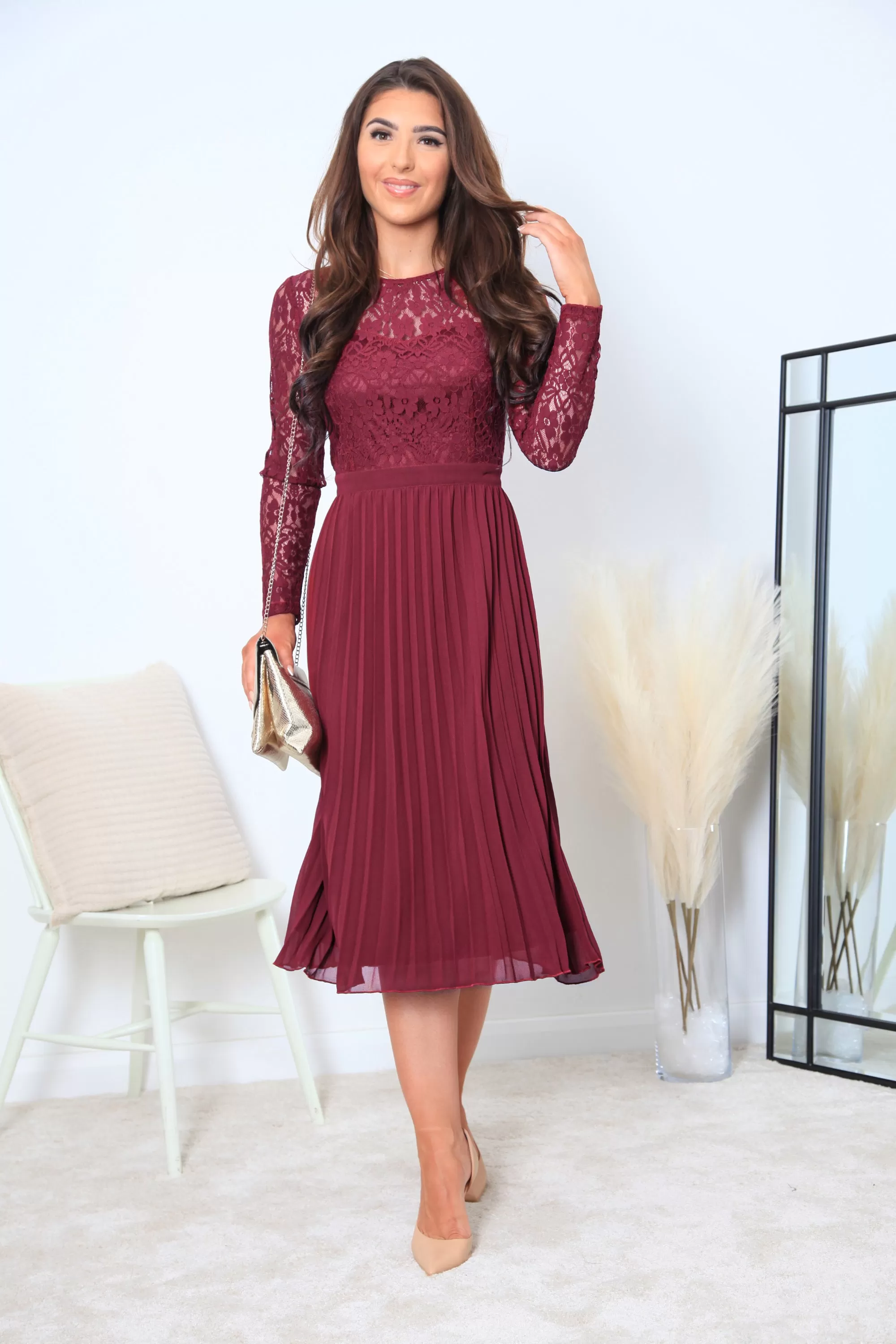 Double Second Red Long Sleeve Lace Pleated Dress