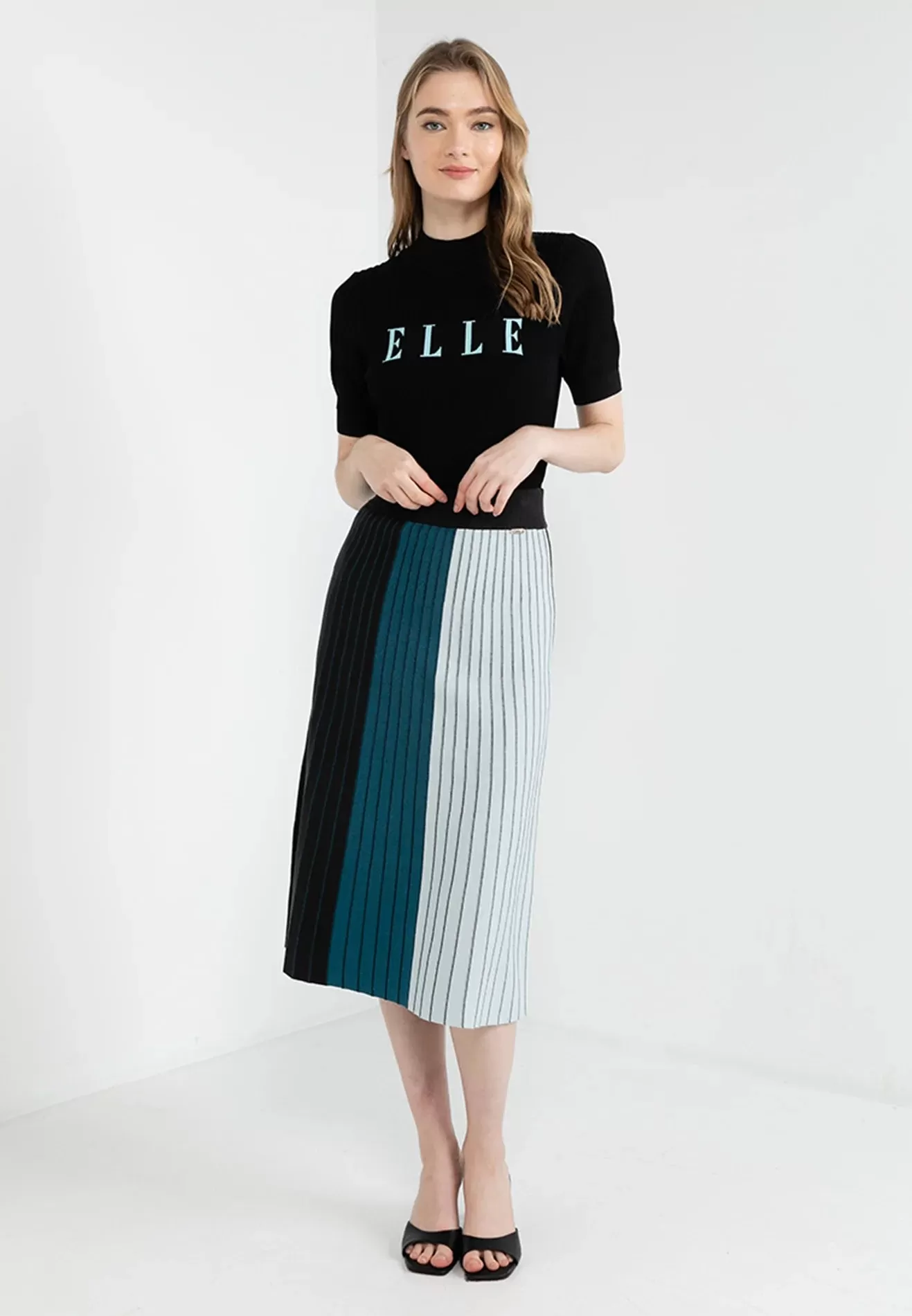 ELLE Apparel Logo Knitted Top