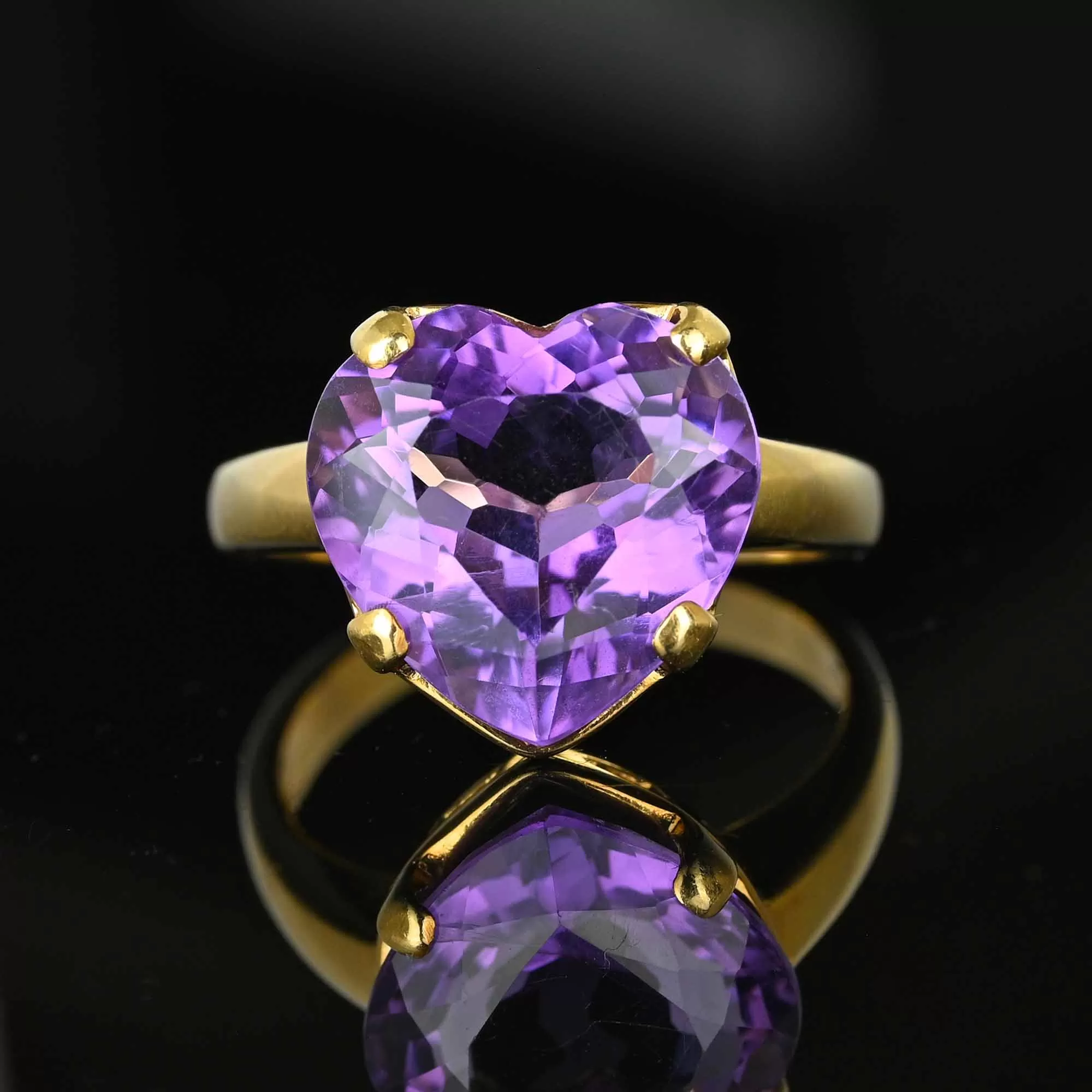 ON HOLD Vintage 14K Gold Amethyst Heart Ring