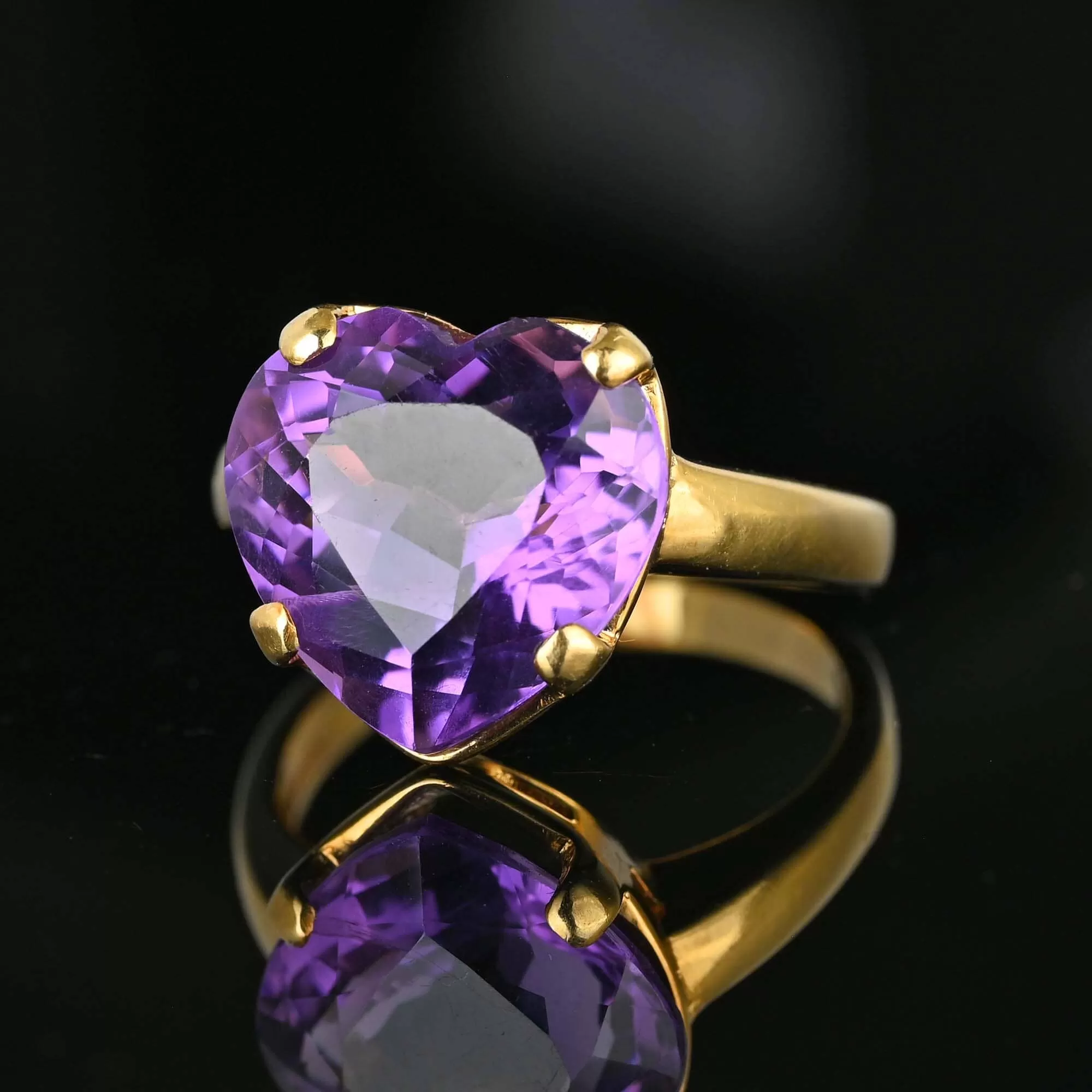 ON HOLD Vintage 14K Gold Amethyst Heart Ring