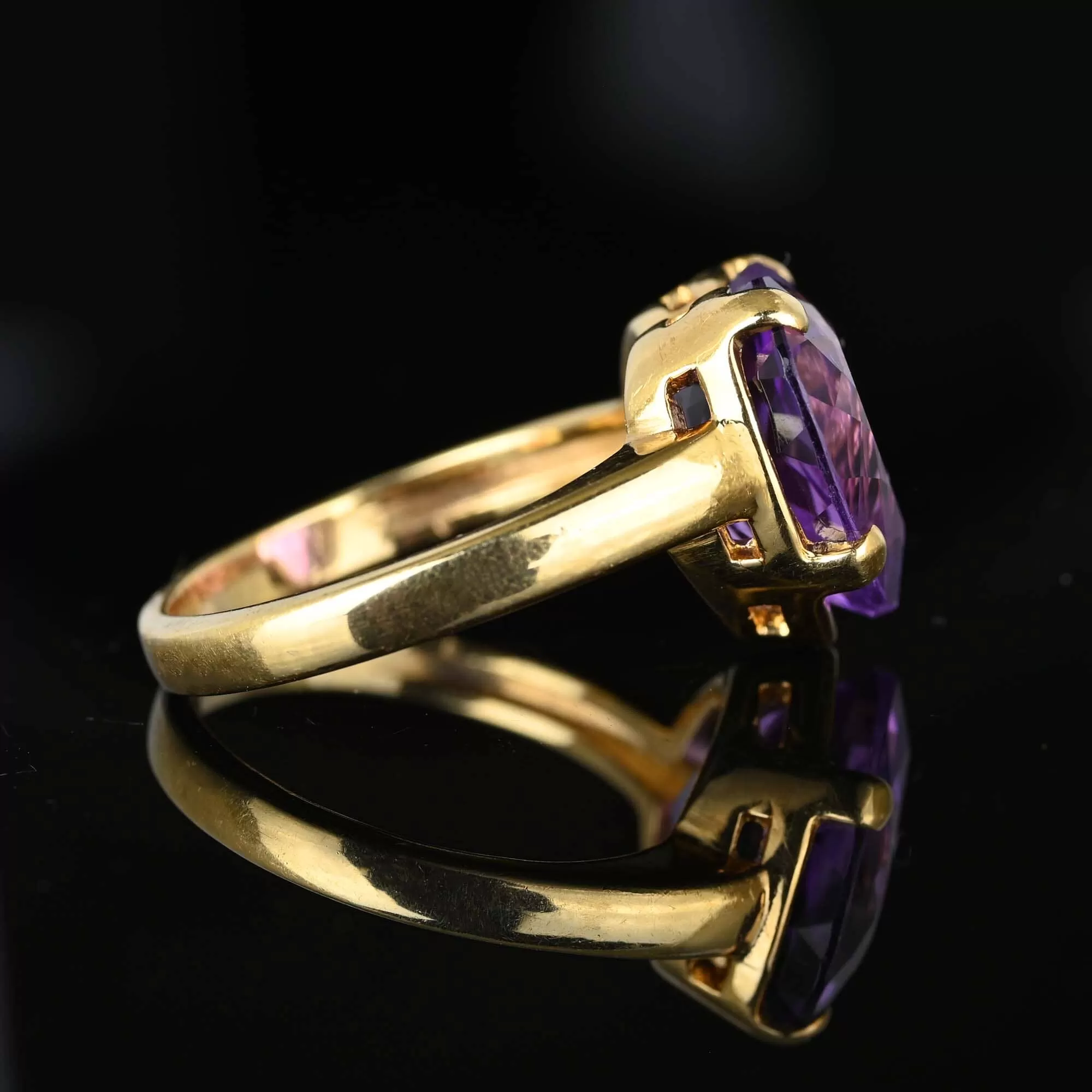 ON HOLD Vintage 14K Gold Amethyst Heart Ring